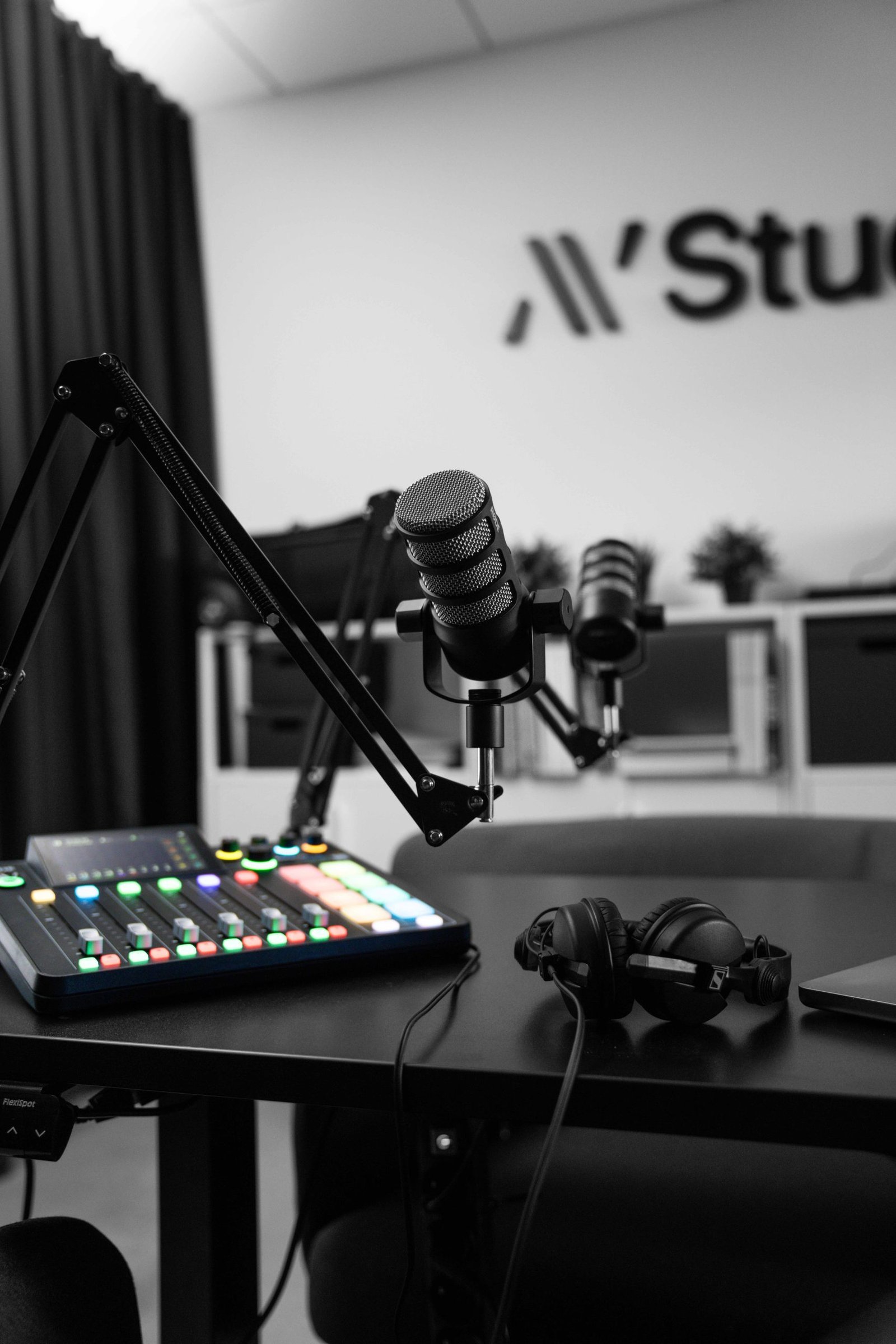 AVSTUDIO PODCAST 060126 ®AV 23 scaled
