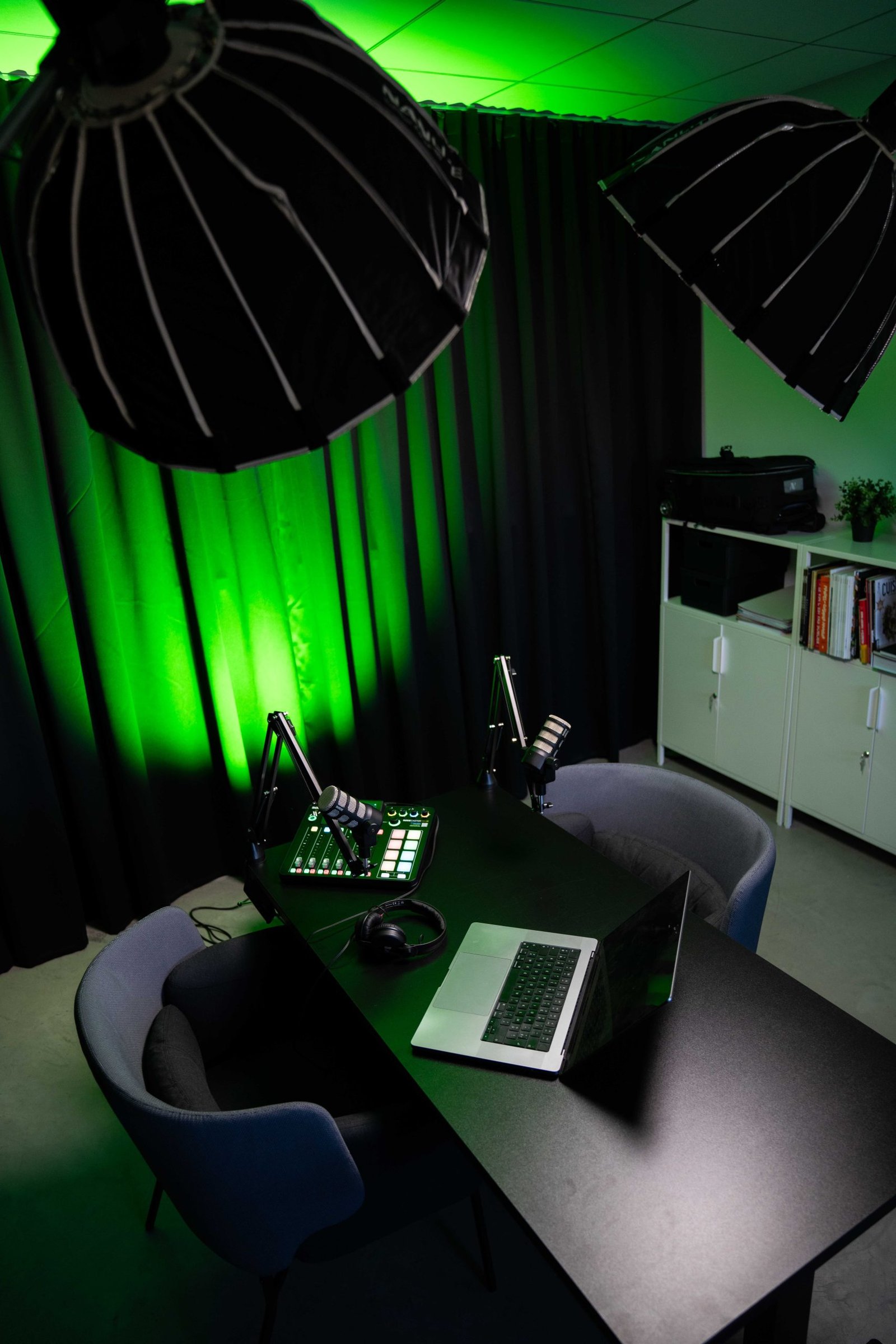 AVSTUDIO PODCAST 060126 ®AV 57 scaled